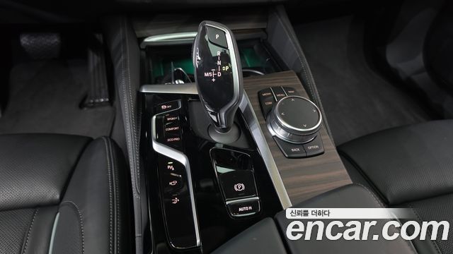 BMW 6 Series GT (G32) 630i xDrive Luxury 2023 — фото 9