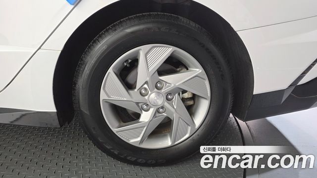 Hyundai Sonata The Edge (DN8) 2.0 LPG(Rent) Business 1 2024 — фото 21
