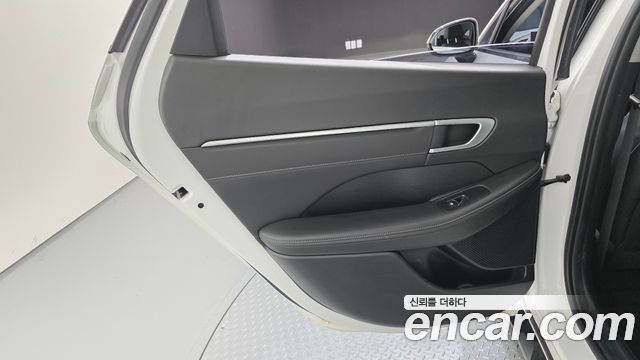 Hyundai Sonata The Edge (DN8) 2.0 LPG(Rent) Business 1 2024 — фото 25