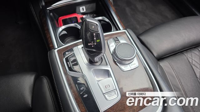 BMW 7 Series (G11) 730d xDrive 2016 — фото 9