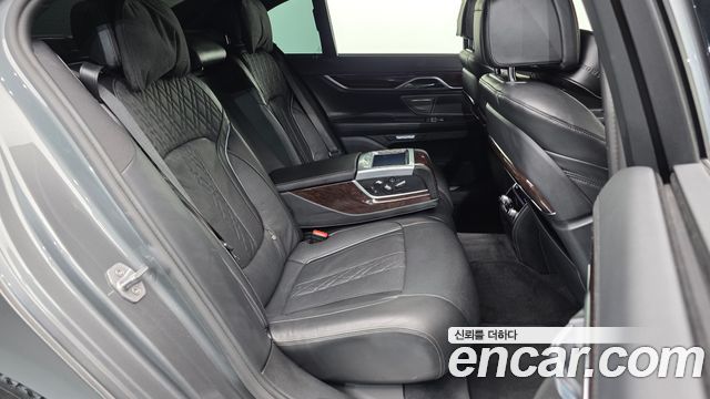 BMW 7 Series (G11) 730d xDrive 2016 — фото 12