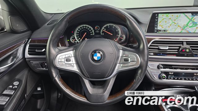 BMW 7 Series (G11) 730d xDrive 2016 — фото 13