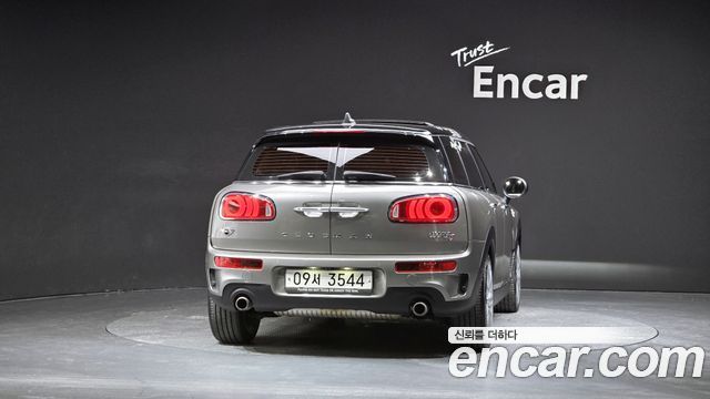 MINI Cooper Clubman Standard 2nd 2018 — фото 4
