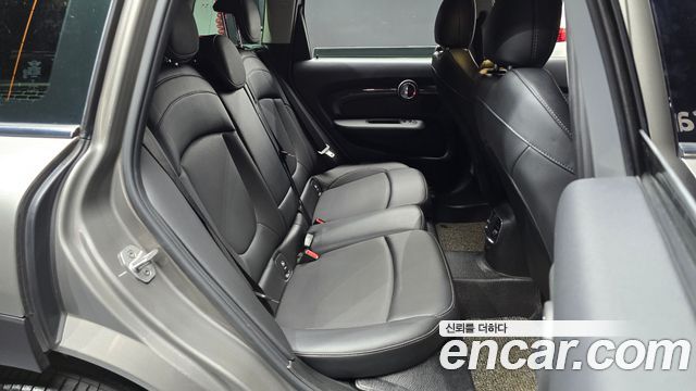 MINI Cooper Clubman Standard 2nd 2018 — фото 12