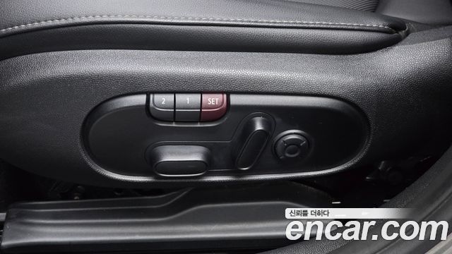 MINI Cooper Clubman Standard 2nd 2018 — фото 28