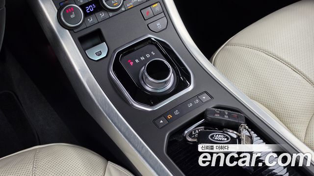 Land Rover Range Rover Evoque 2.0 Si4 HSE 2016 — фото 9
