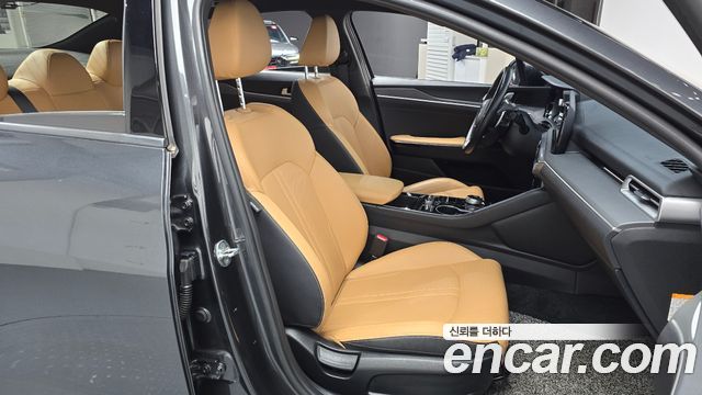 Kia K5 Hybrid (III) Trendy 2023 — фото 26