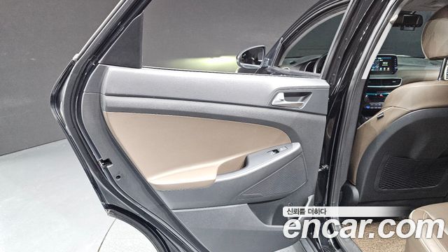 Hyundai Tucson Diesel 2.0 2WD Modern 2019 — фото 25