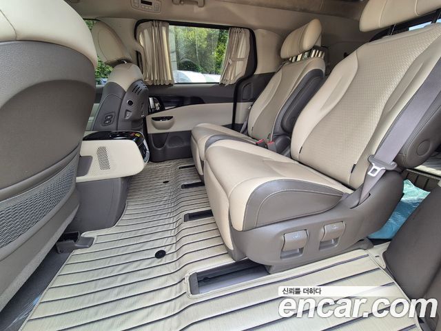 Kia Carnival (IV) Gasoline 7-Seater Hi-Limousine Signature 2023 — фото 18