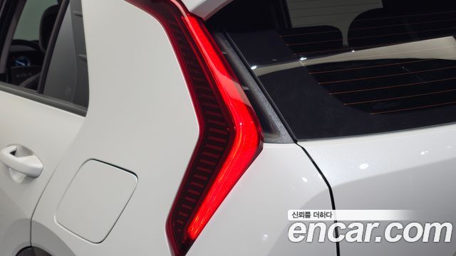 Kia Niro Signature 2025 — фото 23