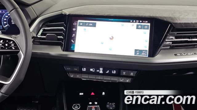 Audi Q4 e-tron (F4) 45 Premium 2025 — фото 13