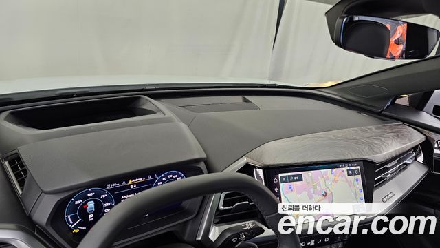 Audi Q4 e-tron (F4) 45 Premium 2025 — фото 32