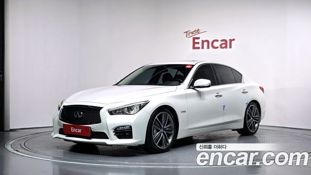Infiniti Q50 3.5 Hybrid Essence