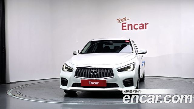 Infiniti Q50 3.5 Hybrid Essence 2015 — фото 3