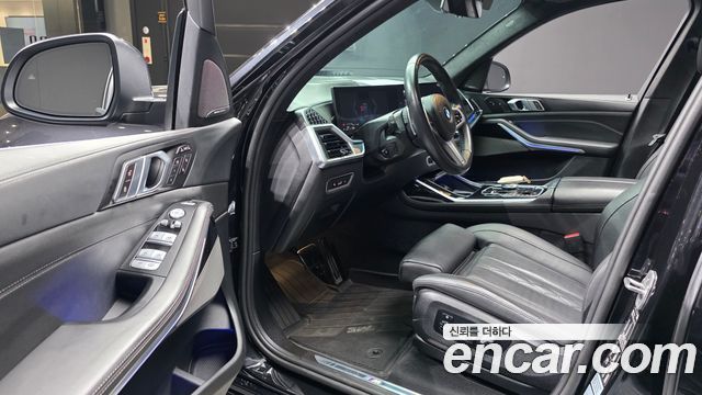 BMW X7 (G07) xDrive 40i M Sport 7STR 2024 — фото 10