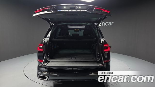 BMW X7 (G07) xDrive 40i M Sport 7STR 2024 — фото 24