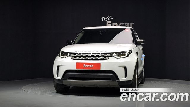 Land Rover Discovery 5 2.0 SD4 SE 2020 — фото 3