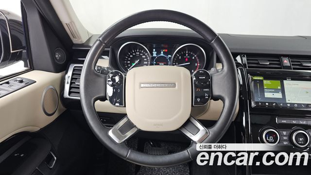 Land Rover Discovery 5 2.0 SD4 SE 2020 — фото 13