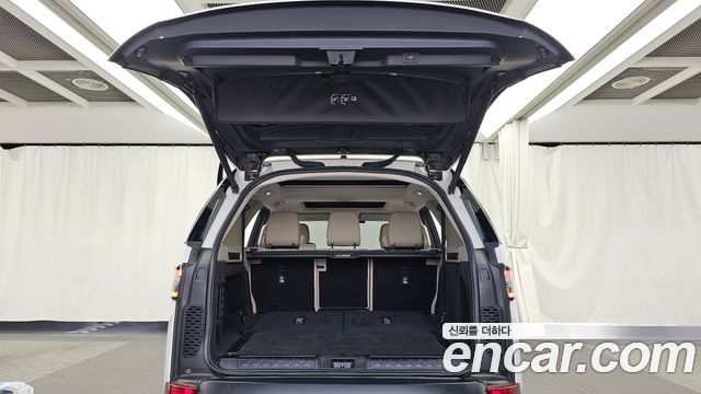 Land Rover Discovery 5 2.0 SD4 SE 2020 — фото 20