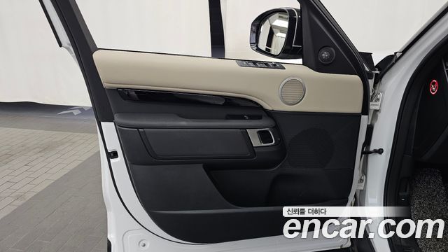 Land Rover Discovery 5 2.0 SD4 SE 2020 — фото 24
