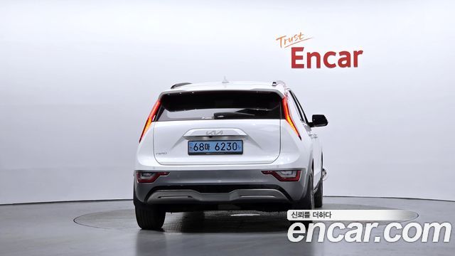 Kia Niro EV Earth 2024 — фото 4