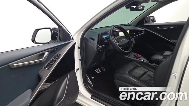 Kia Niro EV Earth 2024 — фото 10