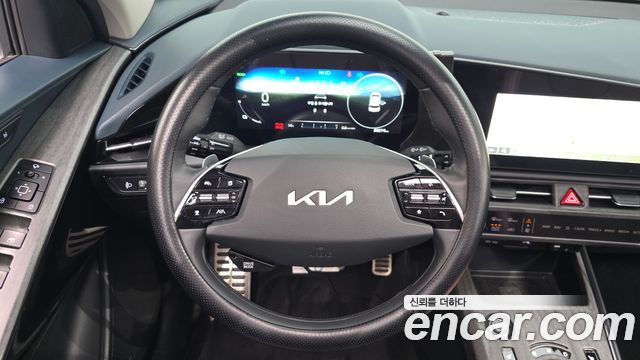 Kia Niro EV Earth 2024 — фото 18