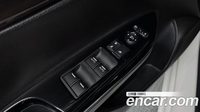 Honda Accord 2.4 9th 2016 — фото 16