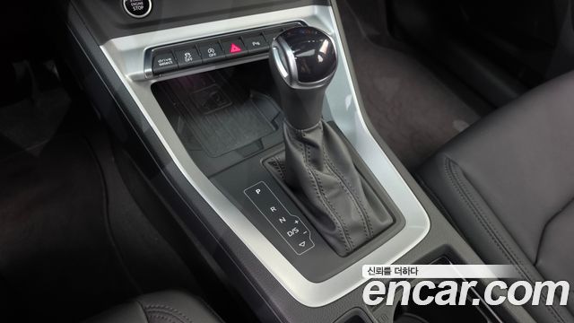 Audi Q3 (F3) 35 TDI Premium Sportback 2022 — фото 9