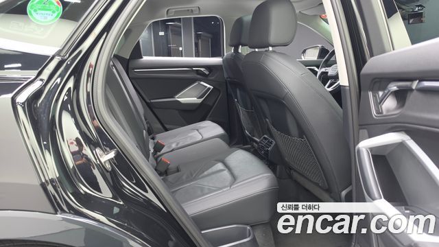 Audi Q3 (F3) 35 TDI Premium Sportback 2022 — фото 12