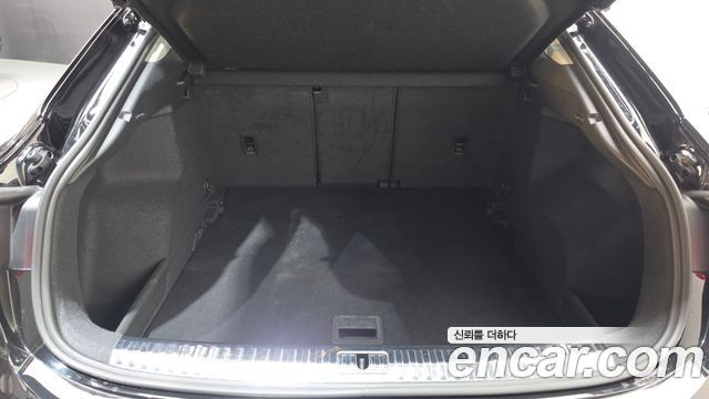 Audi Q3 (F3) 35 TDI Premium Sportback 2022 — фото 20