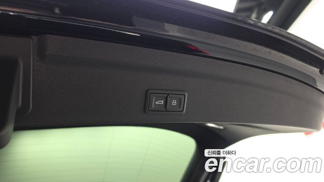 Audi Q3 (F3) 35 TDI Premium Sportback 2022 — фото 28