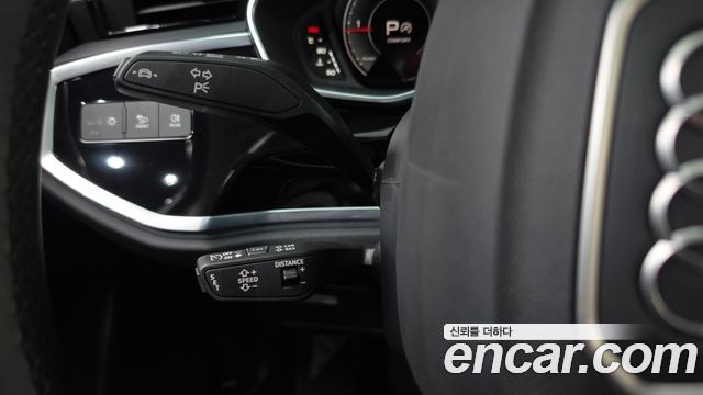 Audi Q3 (F3) 35 TDI Premium Sportback 2022 — фото 29