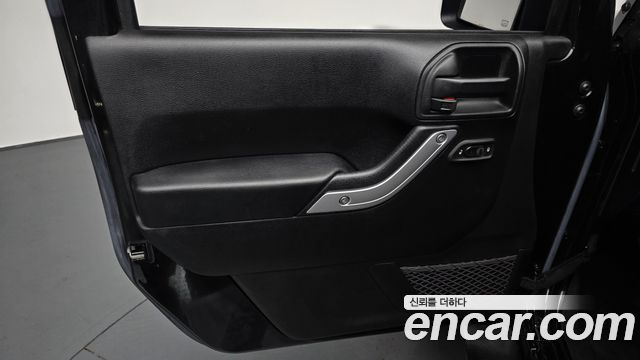 Jeep Wrangler (JK) 3.6 Rubicon 4Door 2017 — фото 24