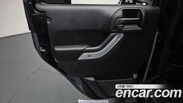 Jeep Wrangler (JK) 3.6 Rubicon 4Door 2017 — фото 25