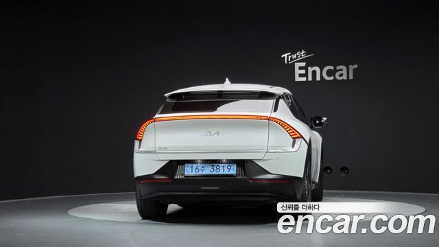 Kia EV6 Long Range Air 2023 — фото 4