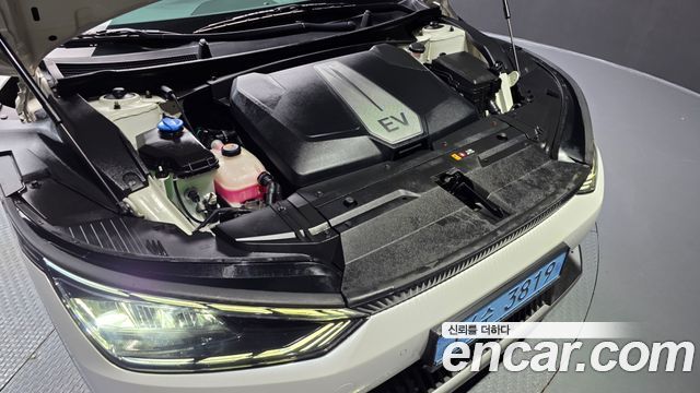 Kia EV6 Long Range Air 2023 — фото 6