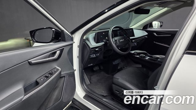 Kia EV6 Long Range Air 2023 — фото 10