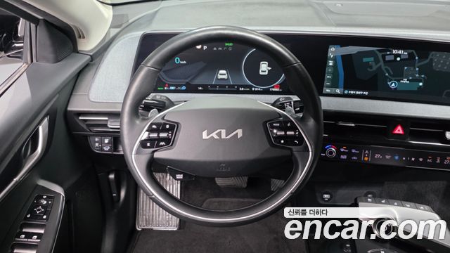 Kia EV6 Long Range Air 2023 — фото 13