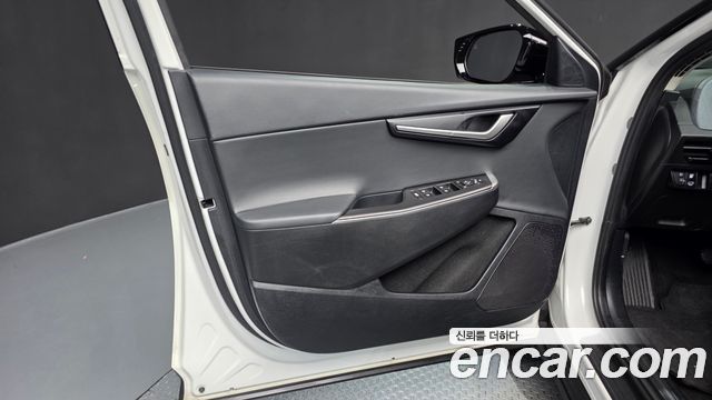 Kia EV6 Long Range Air 2023 — фото 24