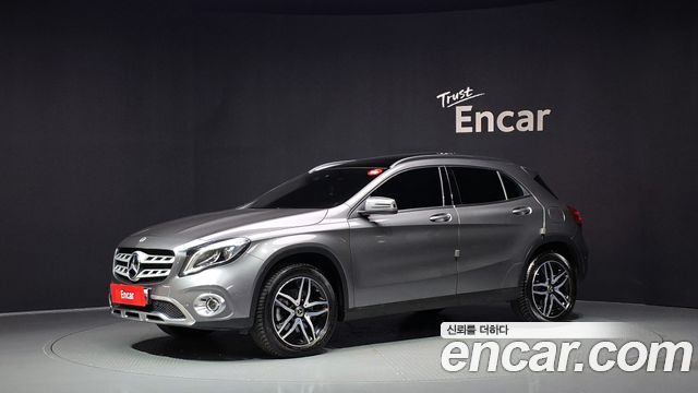 Mercedes-Benz GLA-Class (X156) GLA220