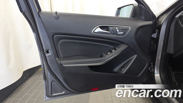 Mercedes-Benz GLA-Class (X156) GLA220 2019 — фото 30