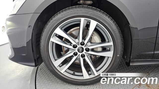Audi A6 (C8) 45 TFSI Quattro Premium 2021 — фото 5