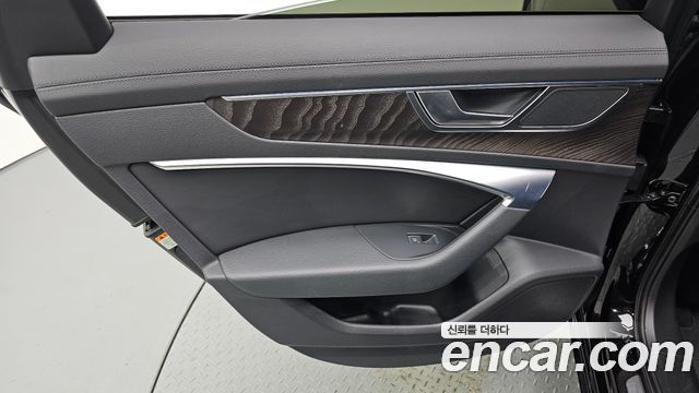 Audi A6 (C8) 45 TFSI Quattro Premium 2021 — фото 25