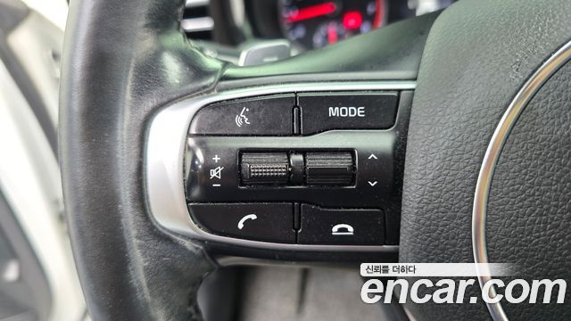 Kia K5 (III) 1.6 Turbo Prestige 2020 — фото 16