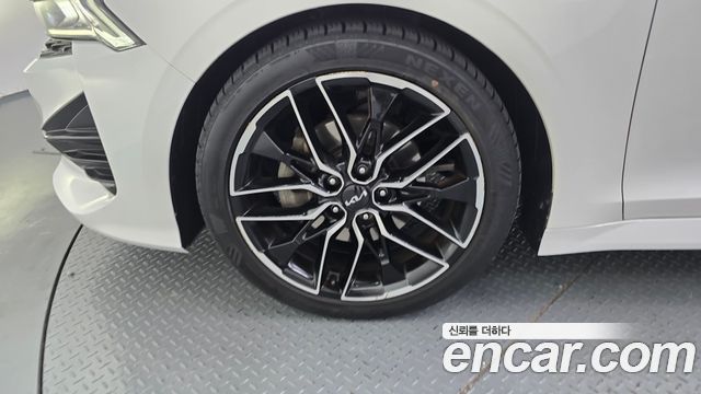 Kia K5 (III) 1.6 Turbo Prestige 2020 — фото 21