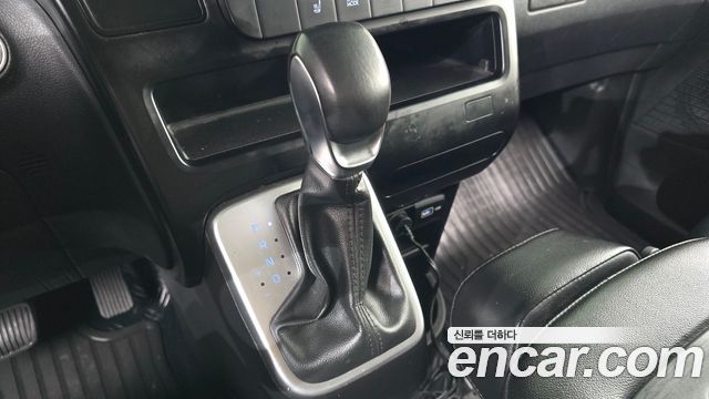 Hyundai Staria Cargo 3-Seater Modern 2023 — фото 9