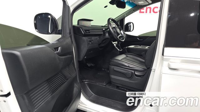 Hyundai Staria Cargo 3-Seater Modern 2023 — фото 10