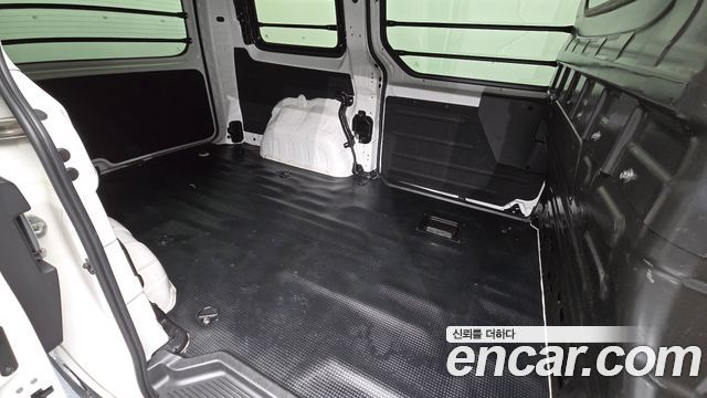 Hyundai Staria Cargo 3-Seater Modern 2023 — фото 12