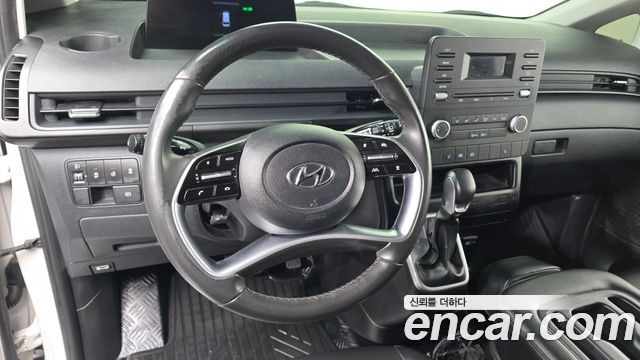 Hyundai Staria Cargo 3-Seater Modern 2023 — фото 14